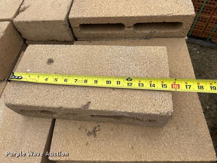 image for item OM9921 Building materials