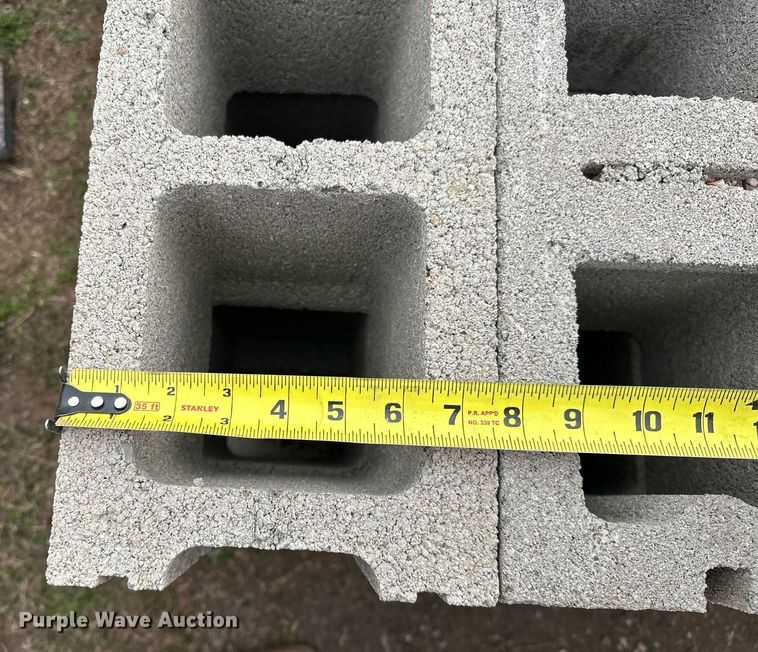 image for item OM9921 Building materials