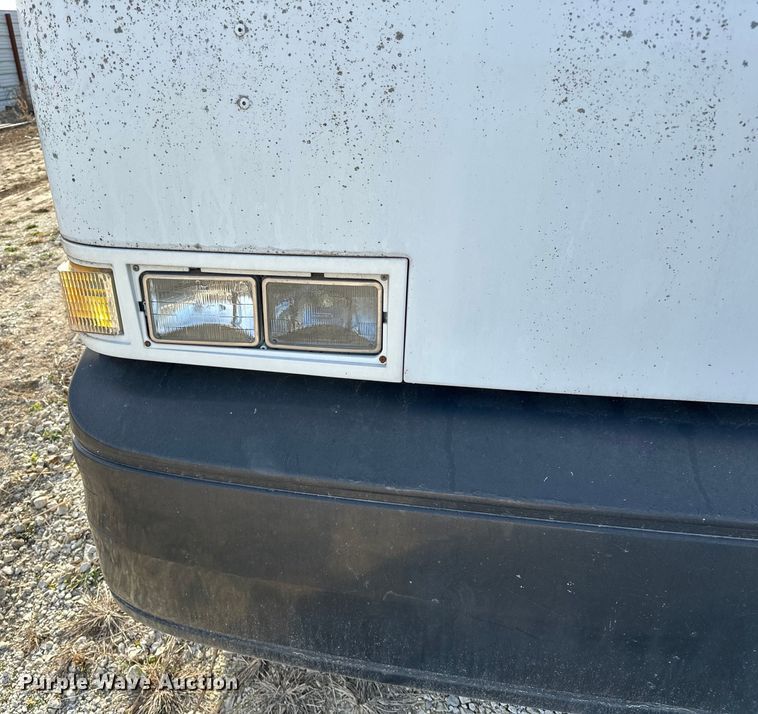 image for item OM9922 1992 Motor Coach Industries  102-C3 coach bus