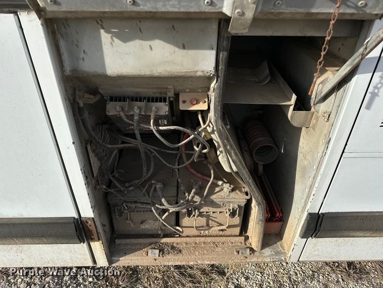 image for item OM9922 1992 Motor Coach Industries  102-C3 coach bus