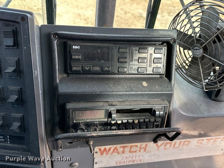 image for item OM9922 1992 Motor Coach Industries  102-C3 coach bus