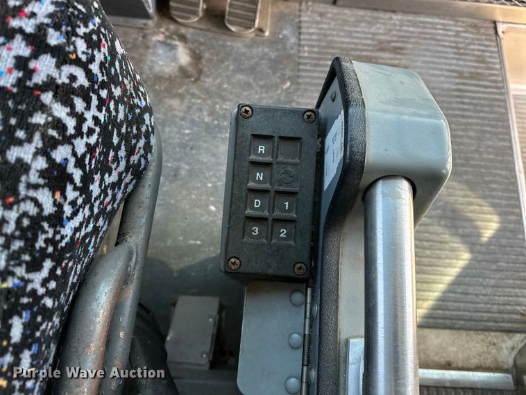 image for item OM9922 1992 Motor Coach Industries  102-C3 coach bus