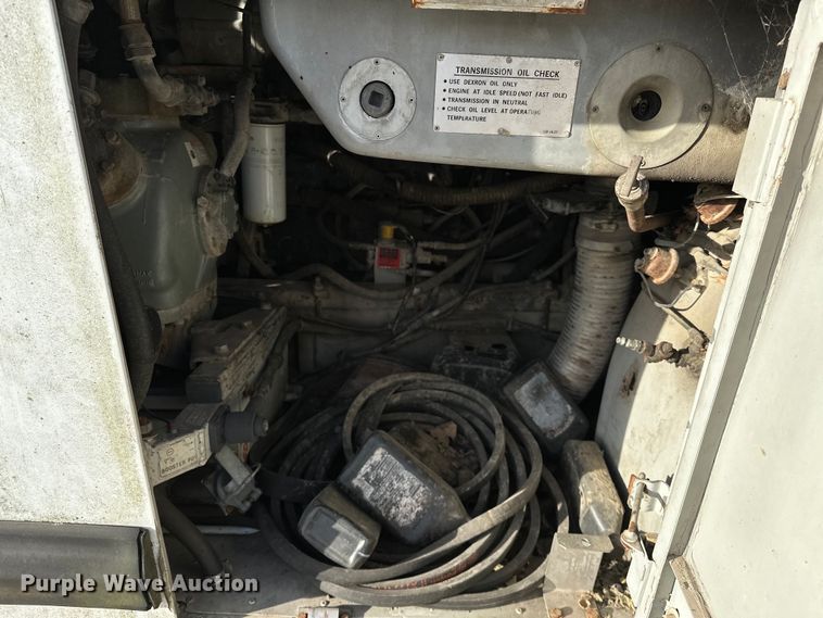 image for item OM9922 1992 Motor Coach Industries  102-C3 coach bus