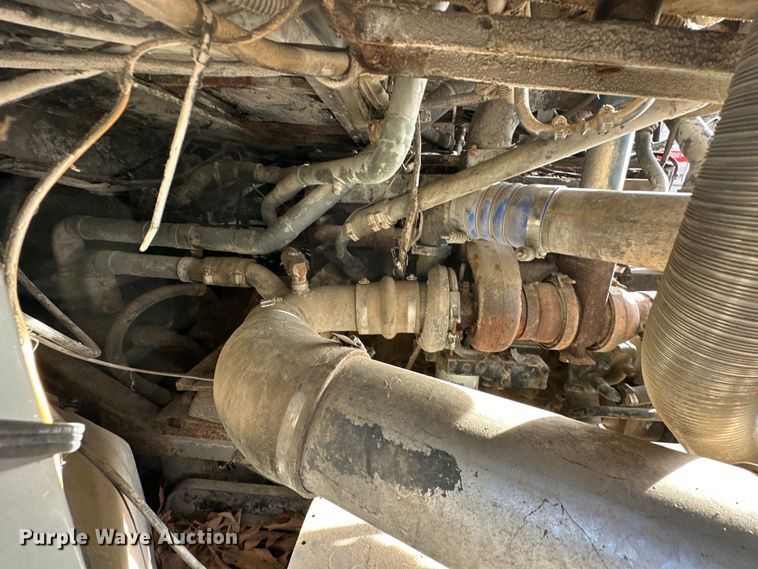 image for item OM9922 1992 Motor Coach Industries  102-C3 coach bus