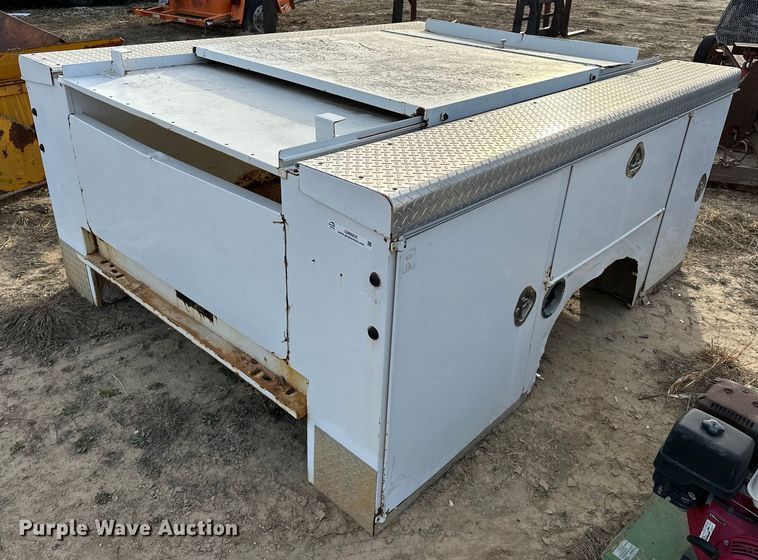 Royal Utility bed in Springdale, AR Item OM9926 for sale Purple Wave