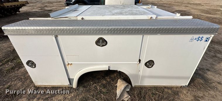 image for item OM9926 Royal Utility bed