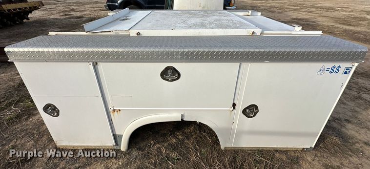 image for item OM9926 Royal Utility bed