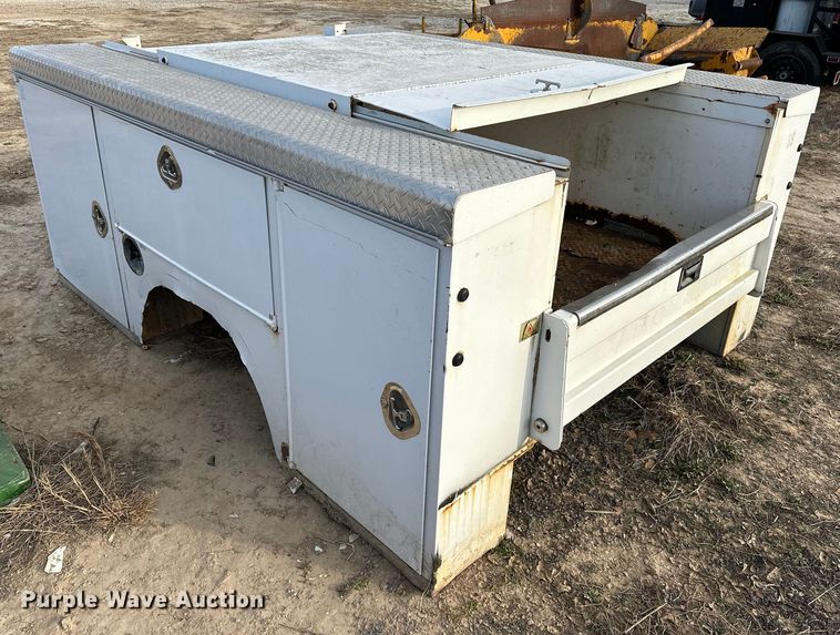 Royal Utility bed in Springdale, AR Item OM9926 for sale Purple Wave