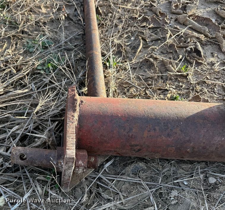 image for item OM9935 Bale spear