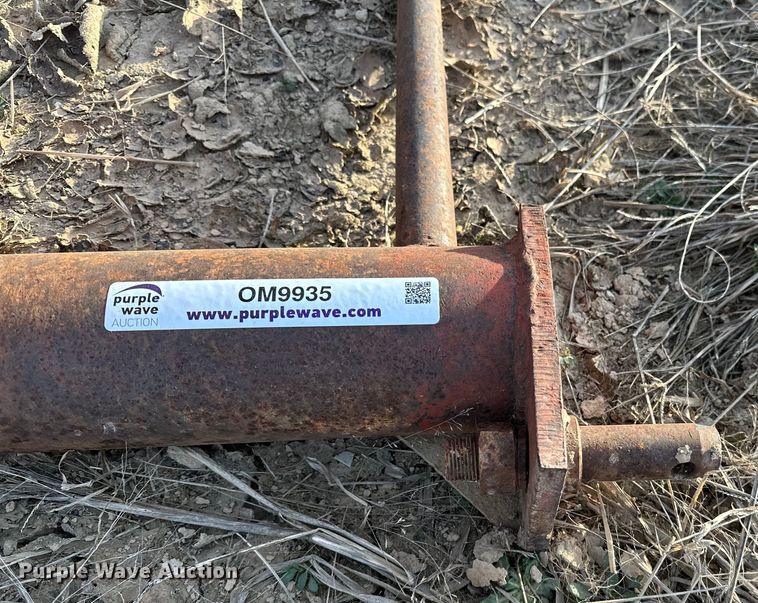 image for item OM9935 Bale spear