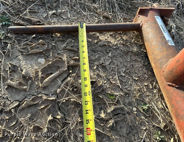 image for item OM9935 Bale spear