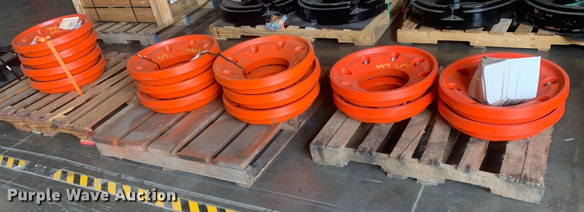 (14) Kubota tractor wheel weights in Grapevine, TX Item KX9921 for