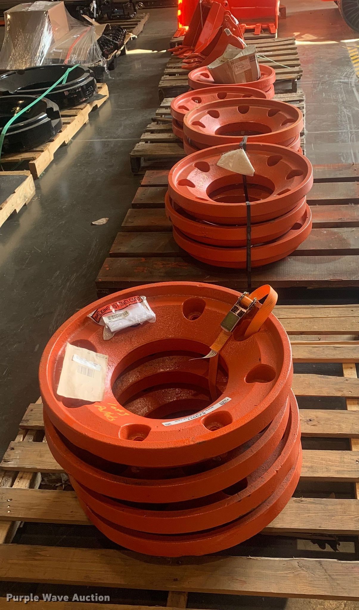 (14) Kubota tractor wheel weights in Grapevine, TX Item KX9921 for