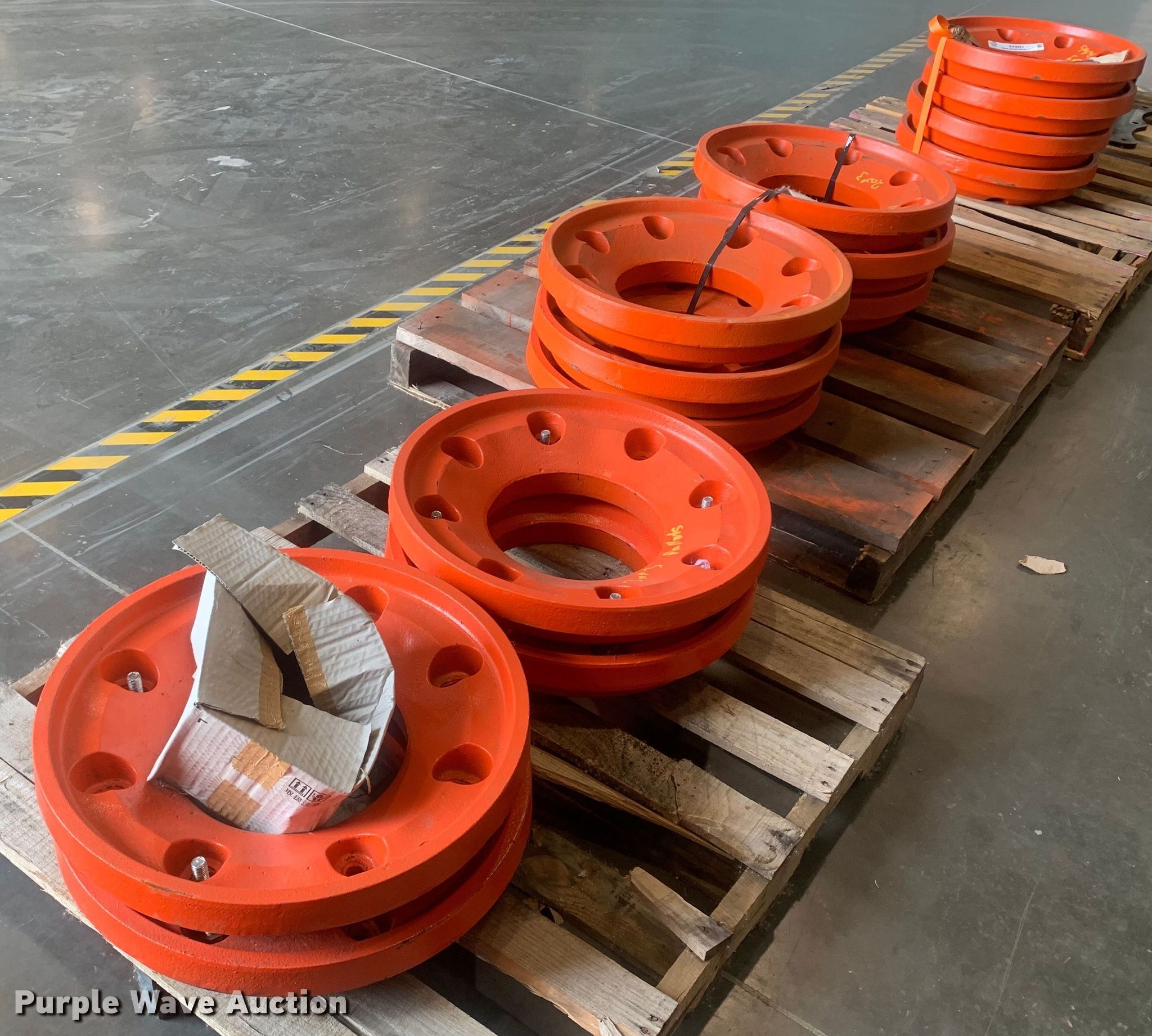 (14) Kubota tractor wheel weights in Grapevine, TX Item KX9921 for