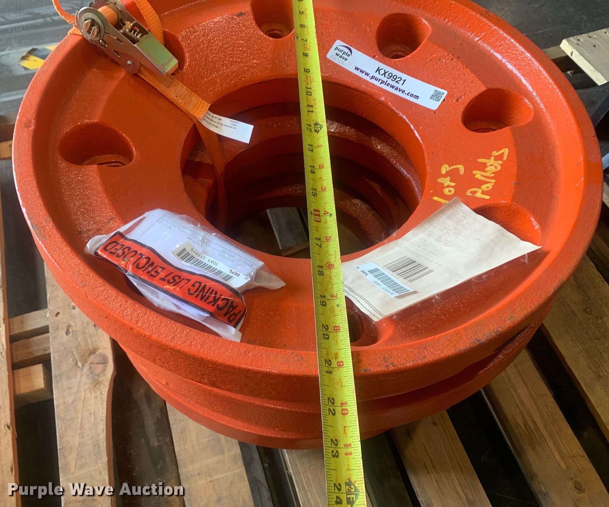 (14) Kubota tractor wheel weights in Grapevine, TX Item KX9921 for