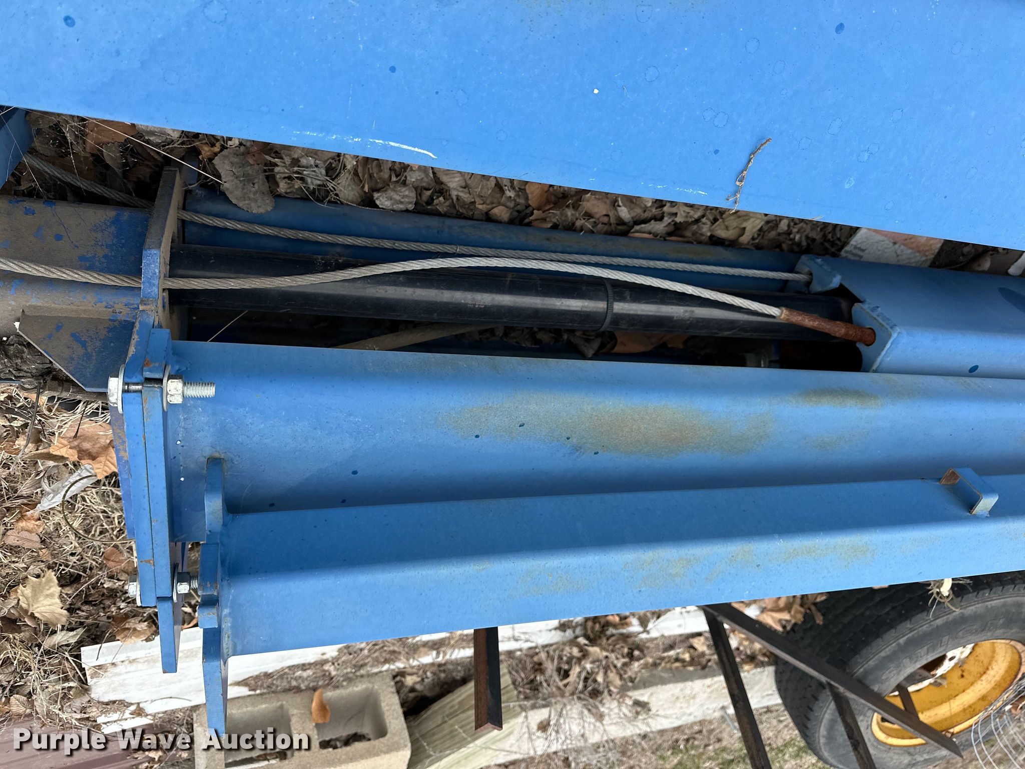 Two post automotive lift in Plainville, KS Item NJ9380 for sale Purple Wave