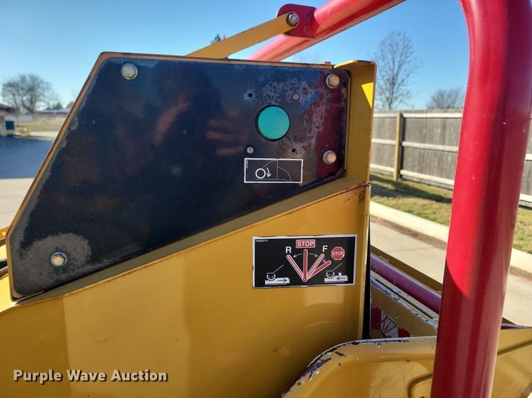 image for item DG0416 2013 Vermeer BC900XL wood chipper