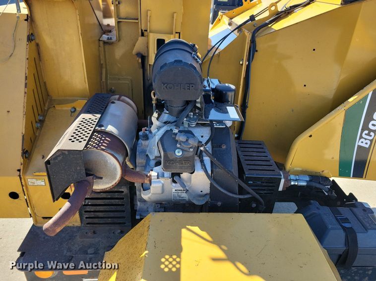 image for item DG0416 2013 Vermeer BC900XL wood chipper