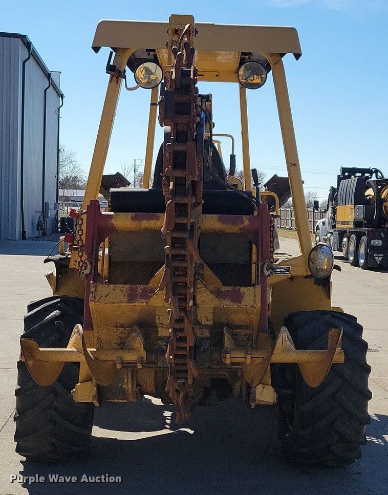 image for item DG0417 2008 Vermeer RTX1250 trencher