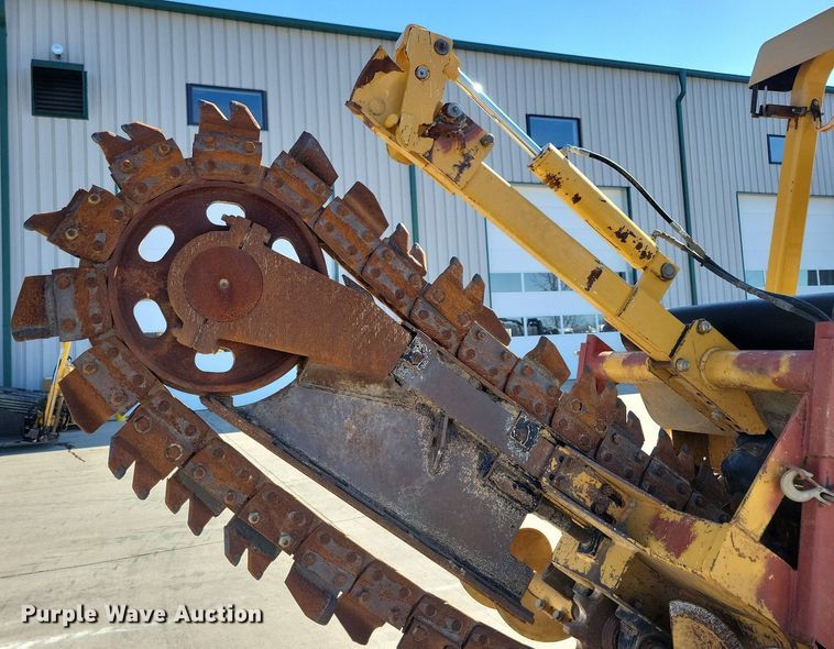 image for item DG0417 2008 Vermeer RTX1250 trencher