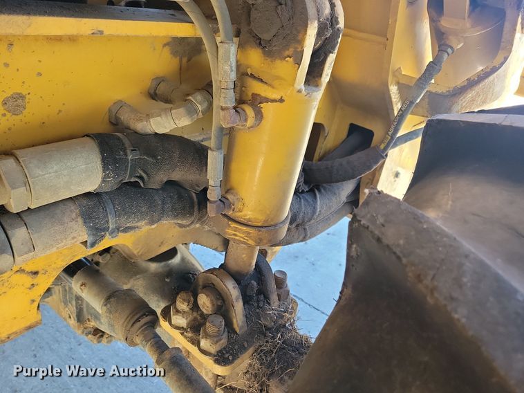 image for item DG0417 2008 Vermeer RTX1250 trencher