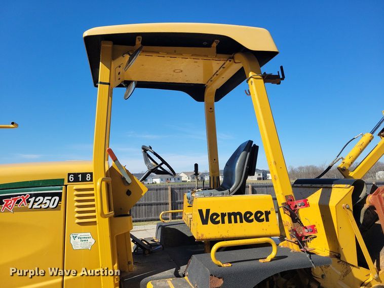 image for item DG0417 2008 Vermeer RTX1250 trencher