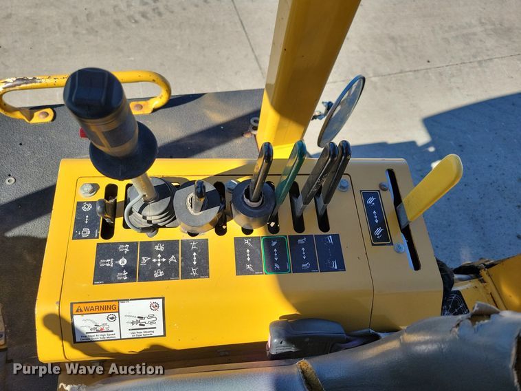 image for item DG0417 2008 Vermeer RTX1250 trencher