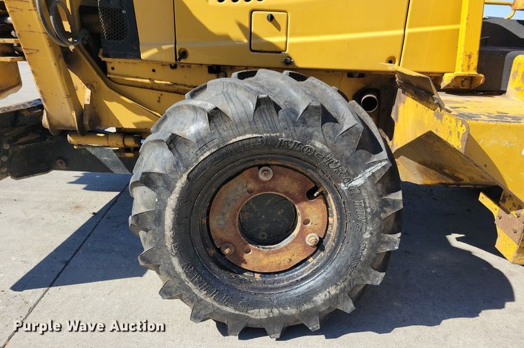 image for item DG0417 2008 Vermeer RTX1250 trencher