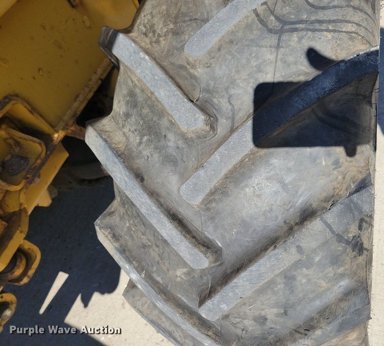 image for item DG0417 2008 Vermeer RTX1250 trencher