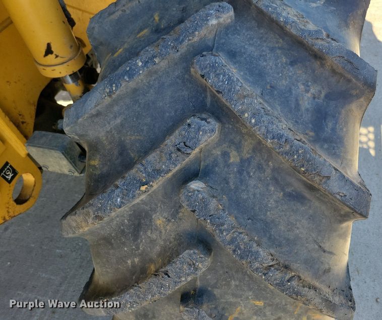 image for item DG0417 2008 Vermeer RTX1250 trencher