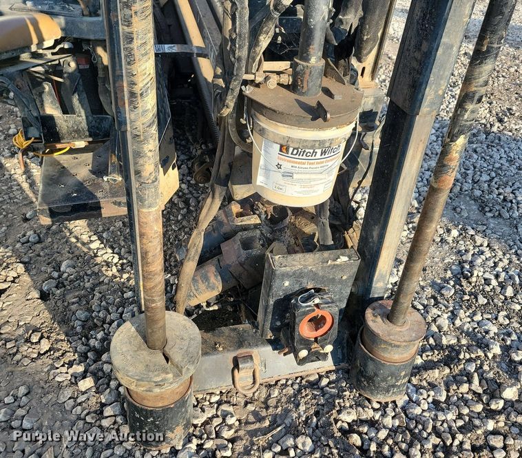 image for item DG0431 2012 Ditch Witch JT2020 directional boring unit