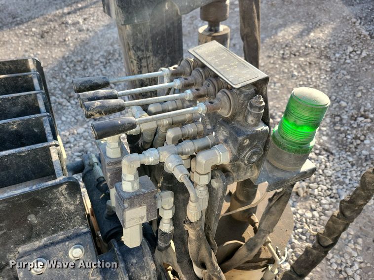 image for item DG0431 2012 Ditch Witch JT2020 directional boring unit