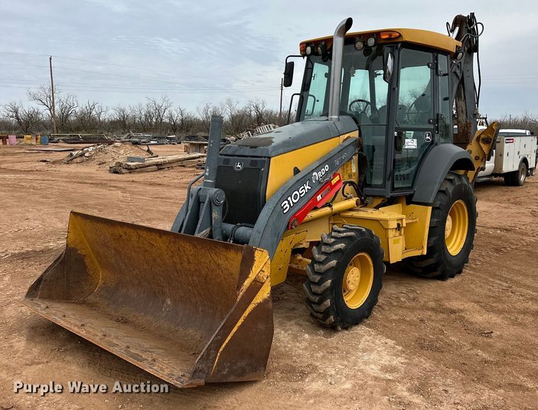 image for item DG4267 2014 John Deere 310SK backhoe