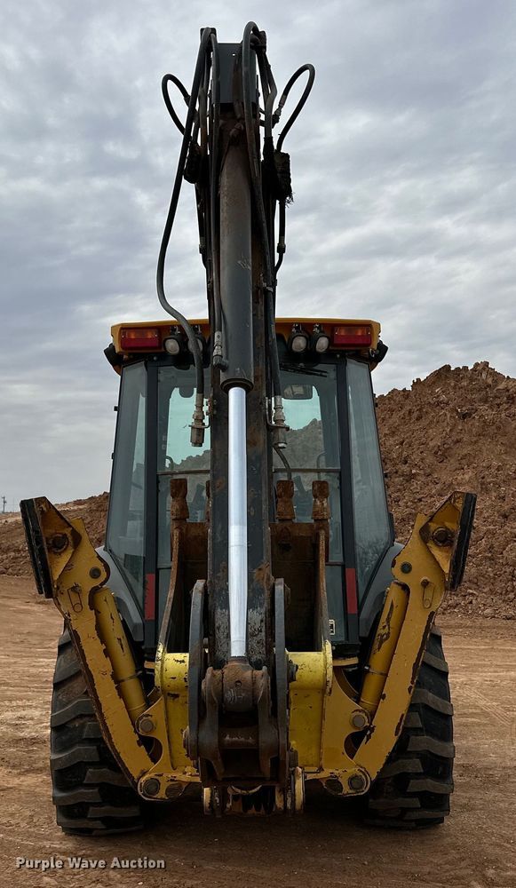 image for item DG4267 2014 John Deere 310SK backhoe