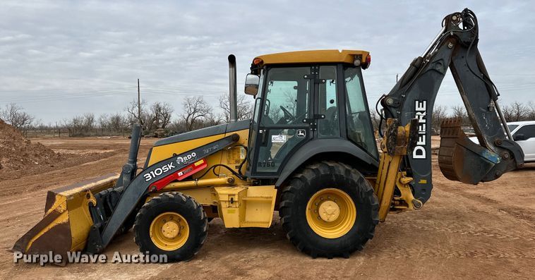 image for item DG4267 2014 John Deere 310SK backhoe