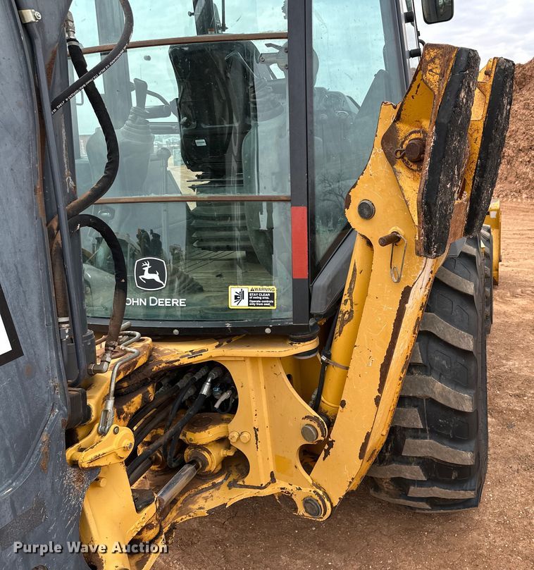 image for item DG4267 2014 John Deere 310SK backhoe