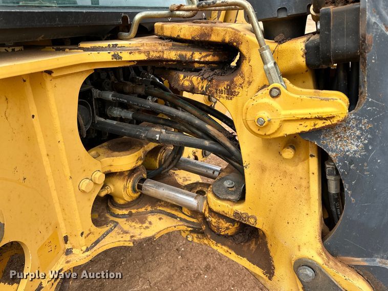image for item DG4267 2014 John Deere 310SK backhoe
