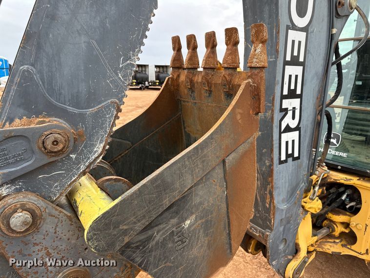 image for item DG4267 2014 John Deere 310SK backhoe