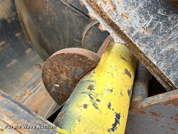 image for item DG4267 2014 John Deere 310SK backhoe