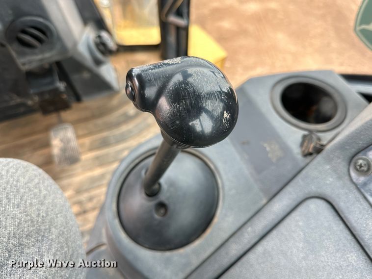 image for item DG4267 2014 John Deere 310SK backhoe