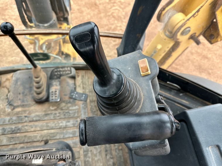 image for item DG4267 2014 John Deere 310SK backhoe