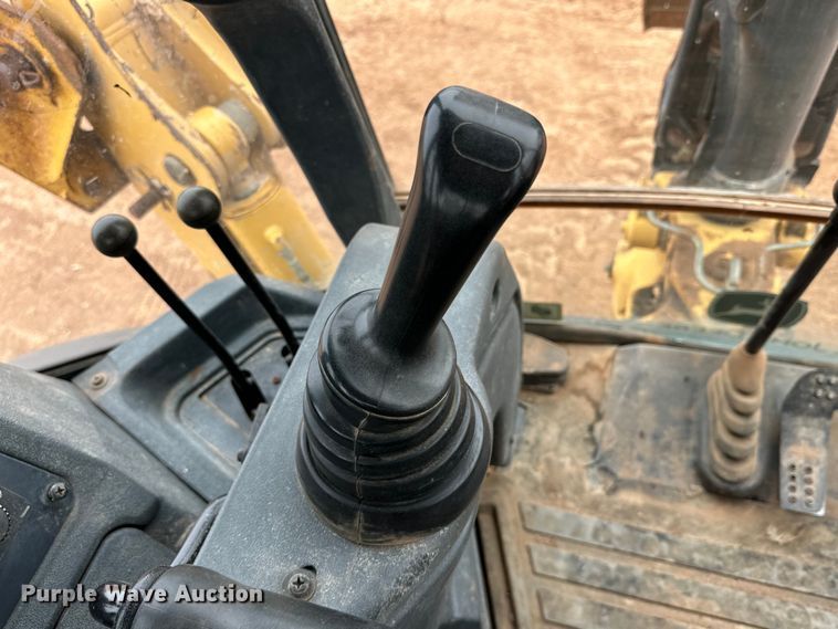 image for item DG4267 2014 John Deere 310SK backhoe