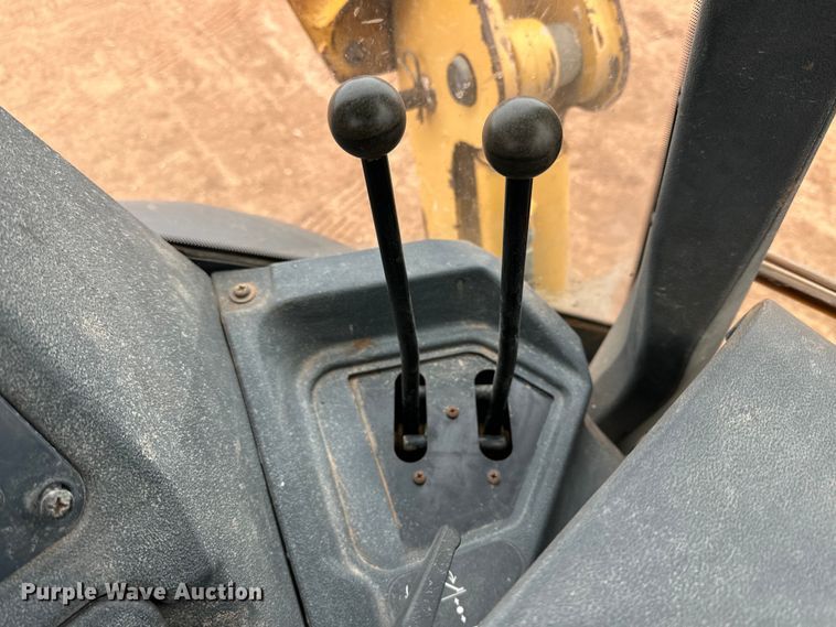 image for item DG4267 2014 John Deere 310SK backhoe