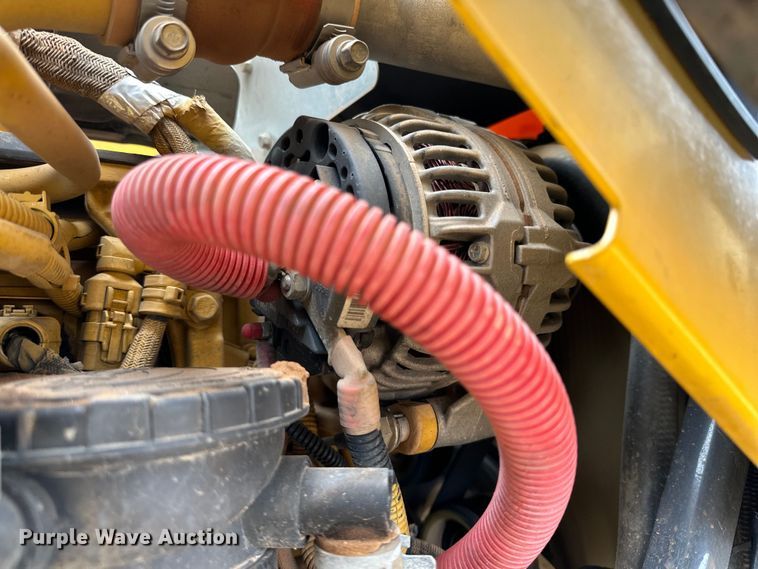 image for item DG4267 2014 John Deere 310SK backhoe