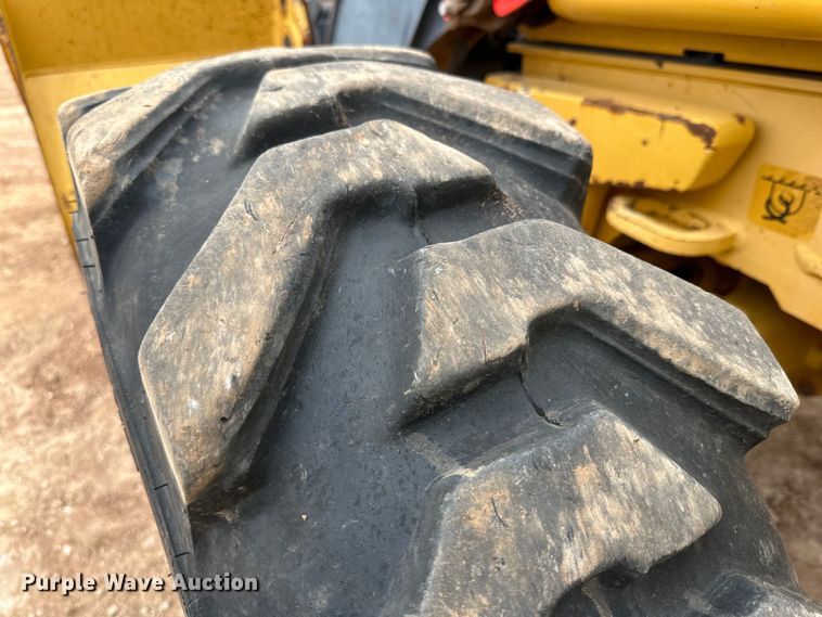 image for item DG4267 2014 John Deere 310SK backhoe