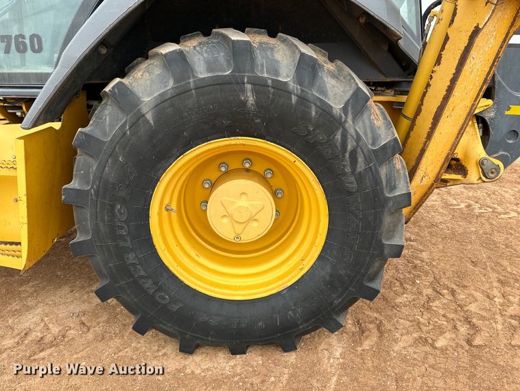 image for item DG4267 2014 John Deere 310SK backhoe