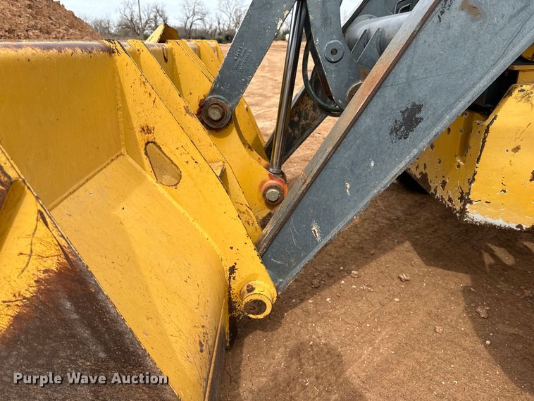 image for item DG4268 2012 John Deere 310SK backhoe