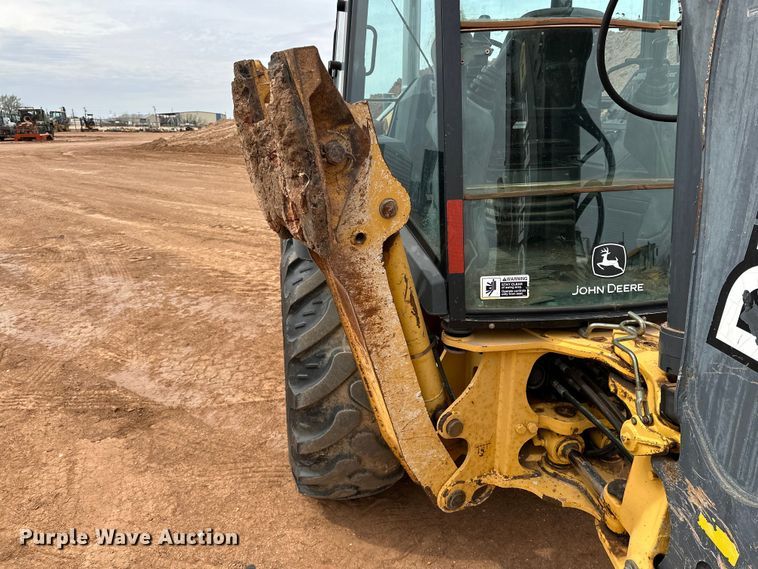 image for item DG4268 2012 John Deere 310SK backhoe