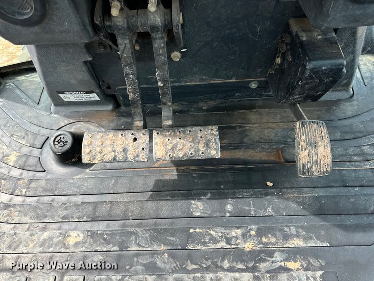 image for item DG4268 2012 John Deere 310SK backhoe