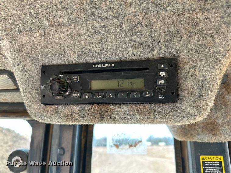 image for item DG4268 2012 John Deere 310SK backhoe